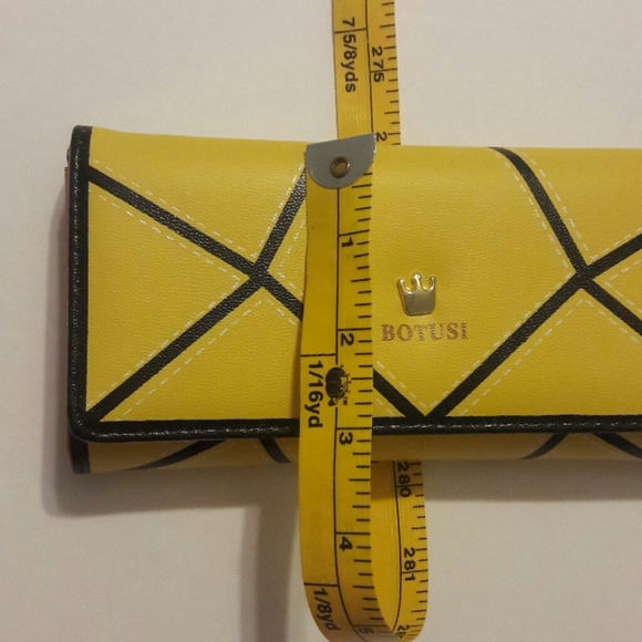 Pink and black Botusi wallet - Picture 7 of 8